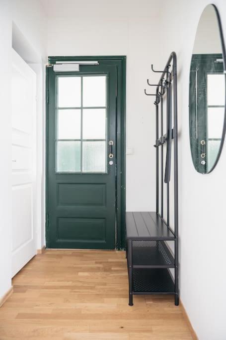 Stay Vagen - Nest In City Center Берген Екстериор снимка